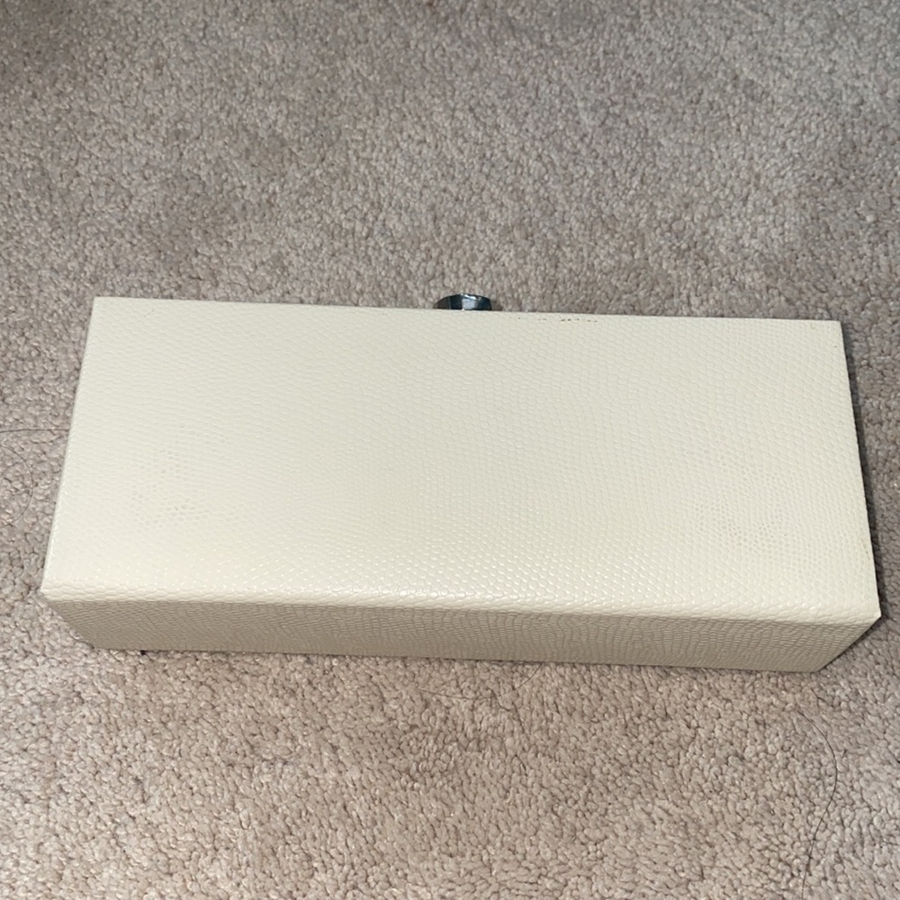 Pottery barn jewelry case - Picture 4 of 6